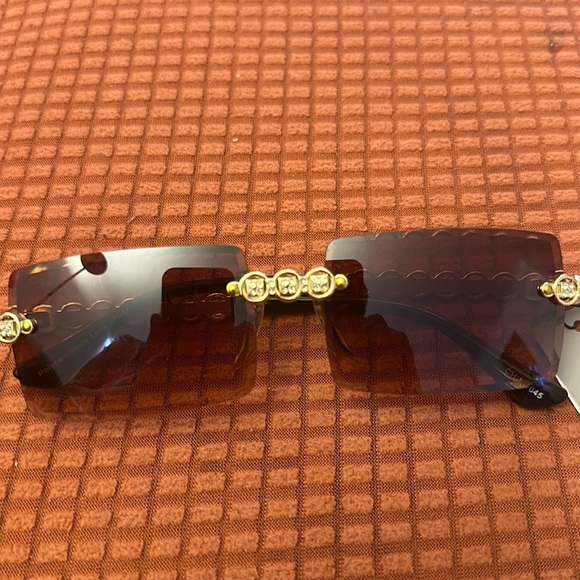 Eyewear Brown Sunglasses. NEW - Picture 6 of 6